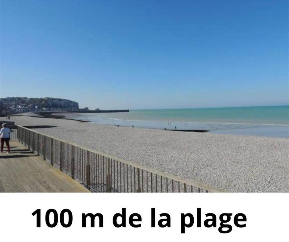Appartement La Vue Mers Avec Vue Panoramique Et Balcon, 100 M Plage, Velos Fournis Location Capriciosa, Petit Dejeuner En Option Exterior photo